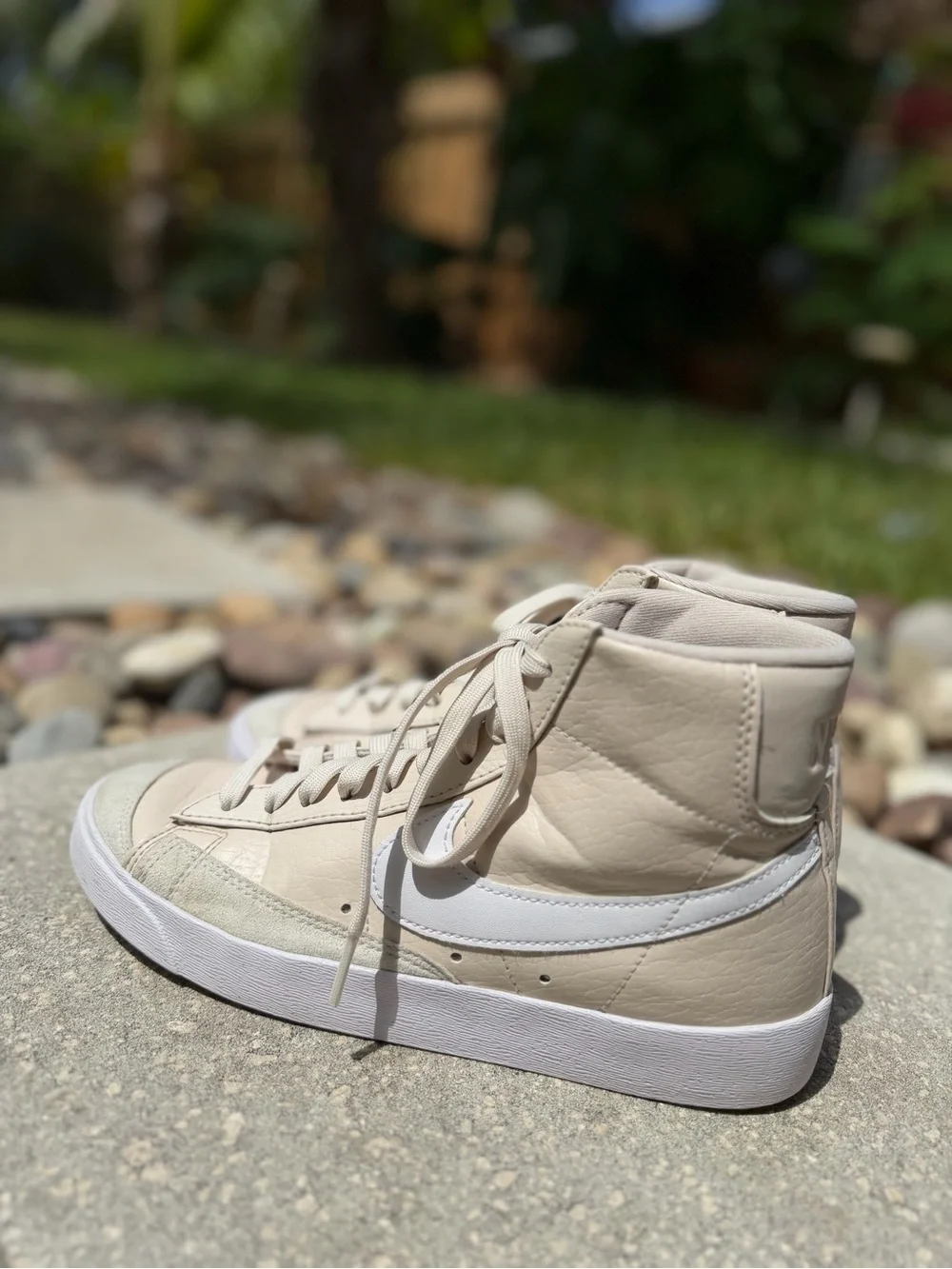 Nike Blazer Size 8 Women’s
